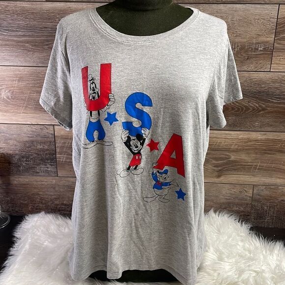 Disney and Friends, USA Patriotic Graphic Teeshirt,Size XL, Gray - Picture 1 of 4